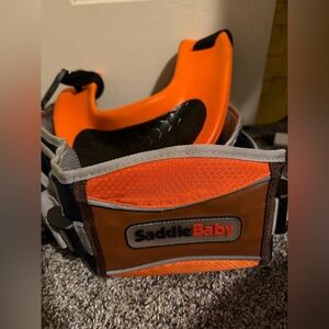 SaddleBaby Shoulder Carrier